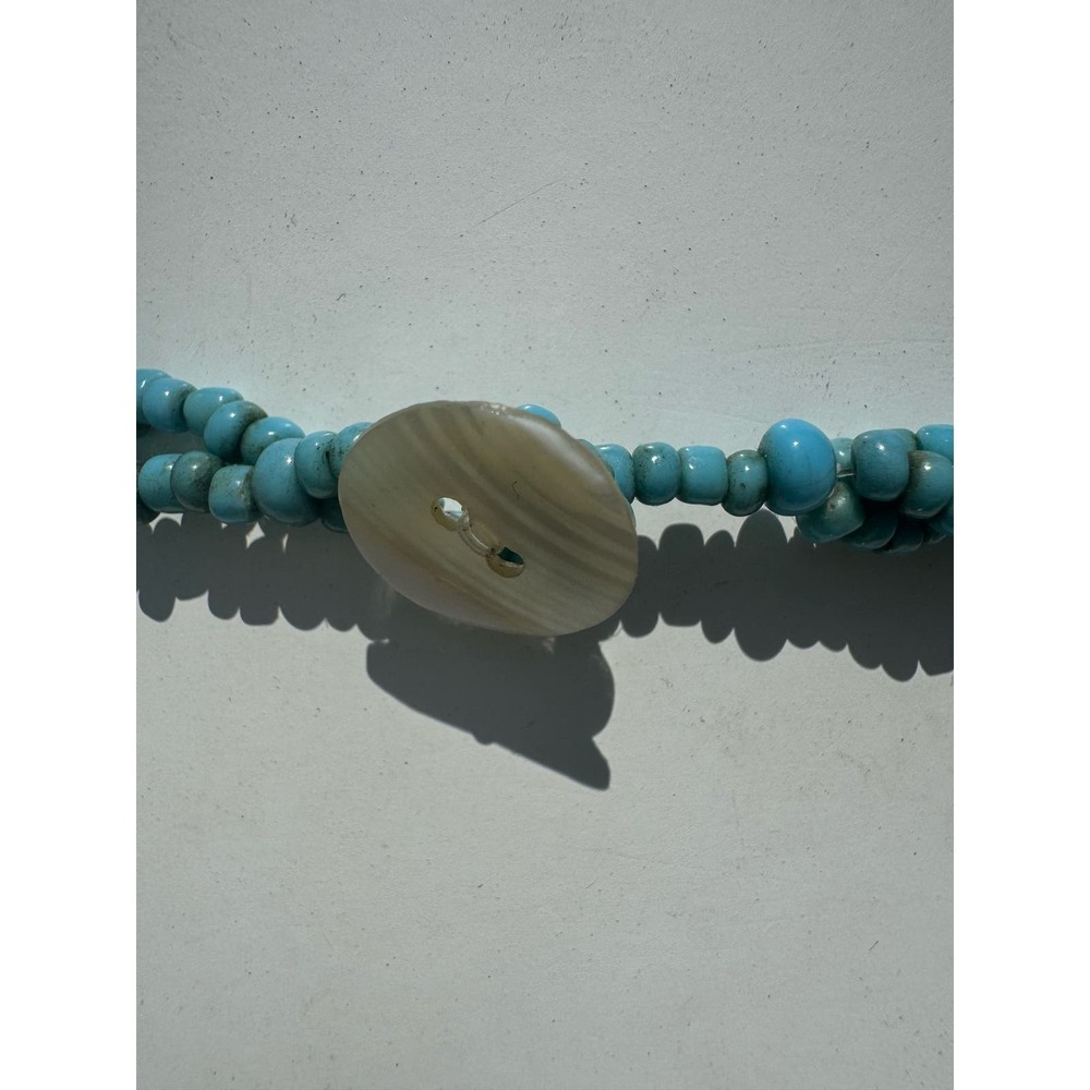 Turquoise Beaded Elegant Dosinia Shell Pendant Necklace - Picture 6 of 8